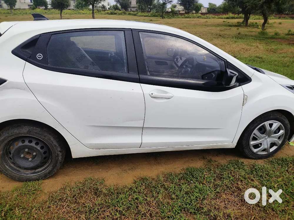 Tata Altroz 2024 Petrol Good Condition
