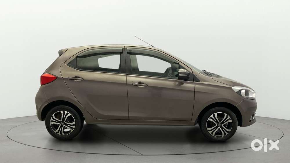 Tata Tiago 1.2 Revotron Xza, 2019, Petrol