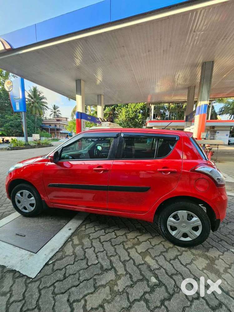 Maruti Suzuki Swift Vxi, 2016, Petrol