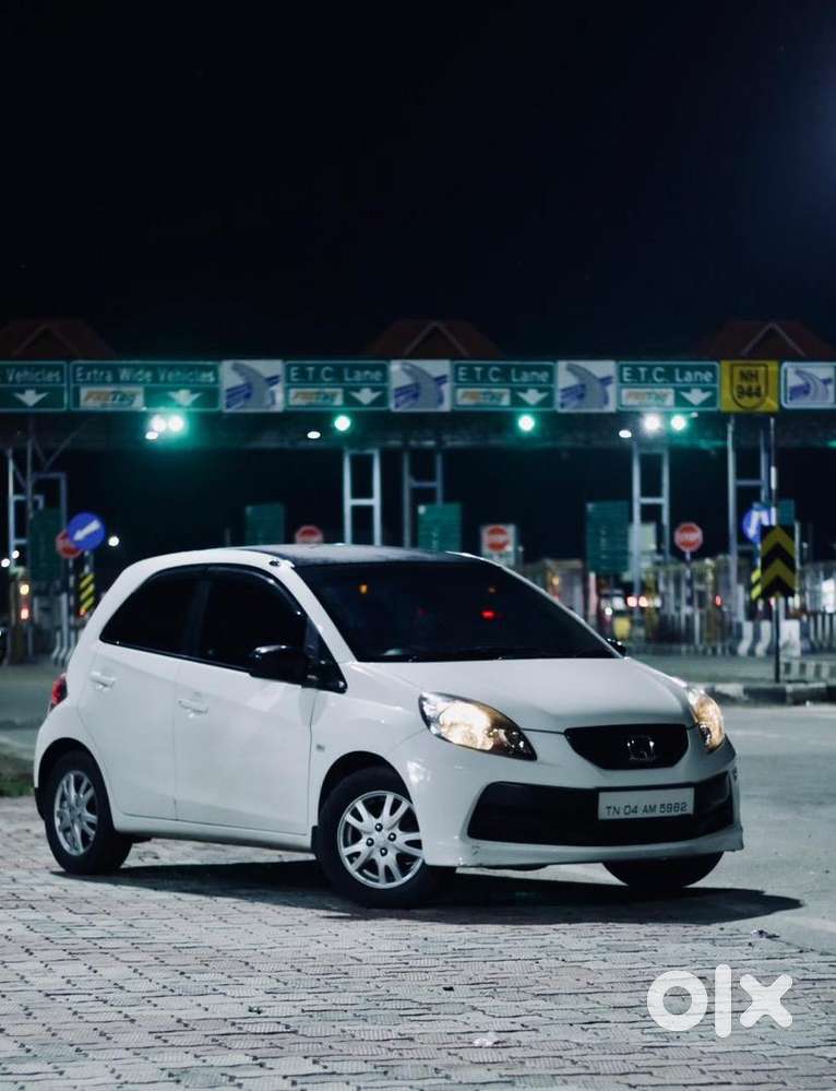 Honda Brio 2014 Petrol Well Maintained