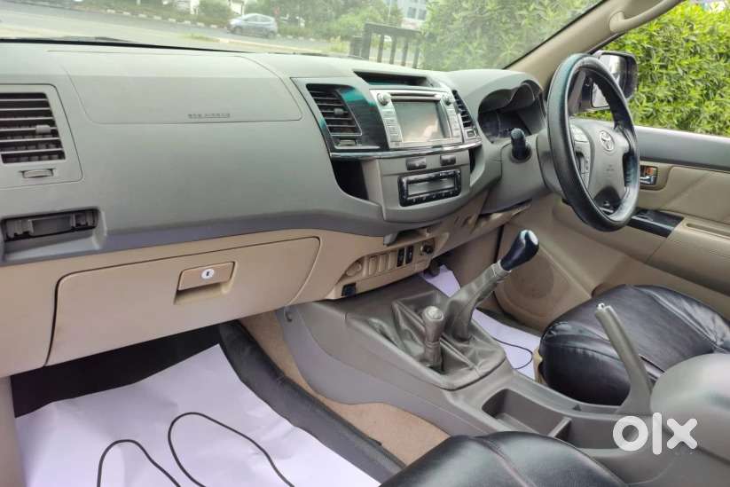 Toyota Fortuner 3.0 4x4 Manual, 2012, Diesel
