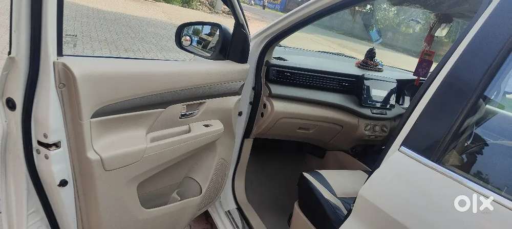 Maruti Suzuki Ertiga Lmv Hybrid 2019