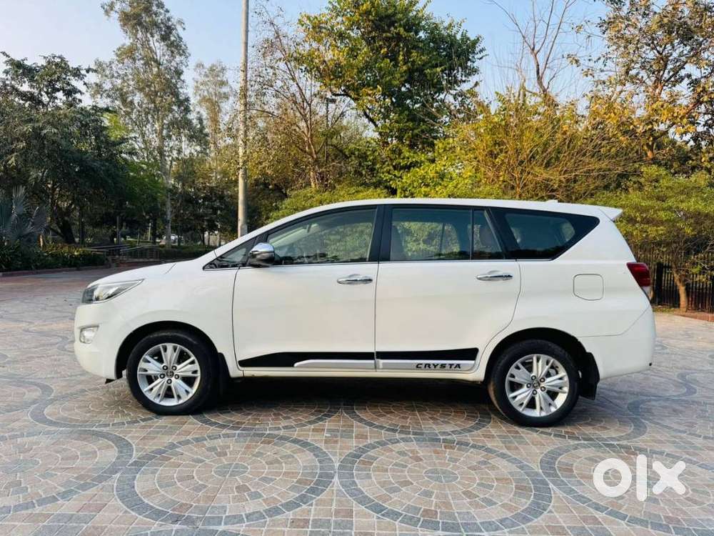Toyota Innova Crysta