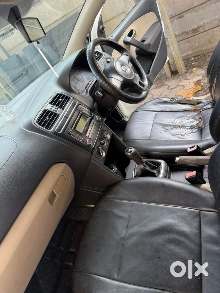 Volkswagen Polo Petrol Manual 2010