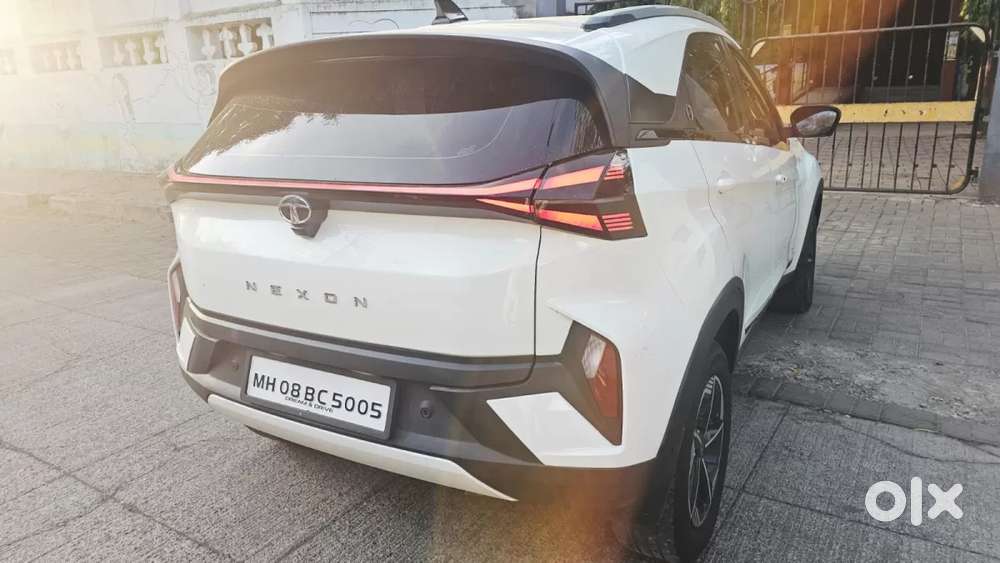 Tata Nexon Creative Plus S 1.2 Revotron Petrol 6 Amt, 2023, Petrol