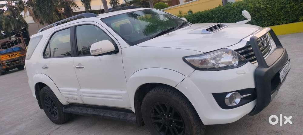 Toyota Fortuner 3.0 4x4 Manual, 2015, Diesel
