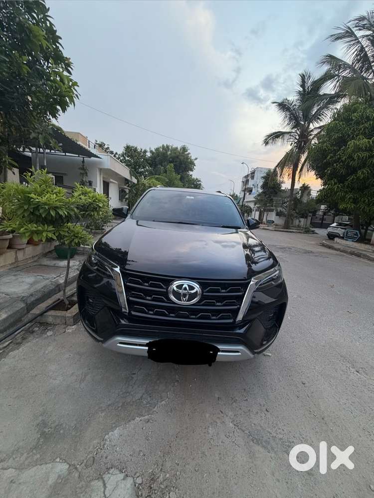 Toyota Fortuner Diesel 4x2 At 2025