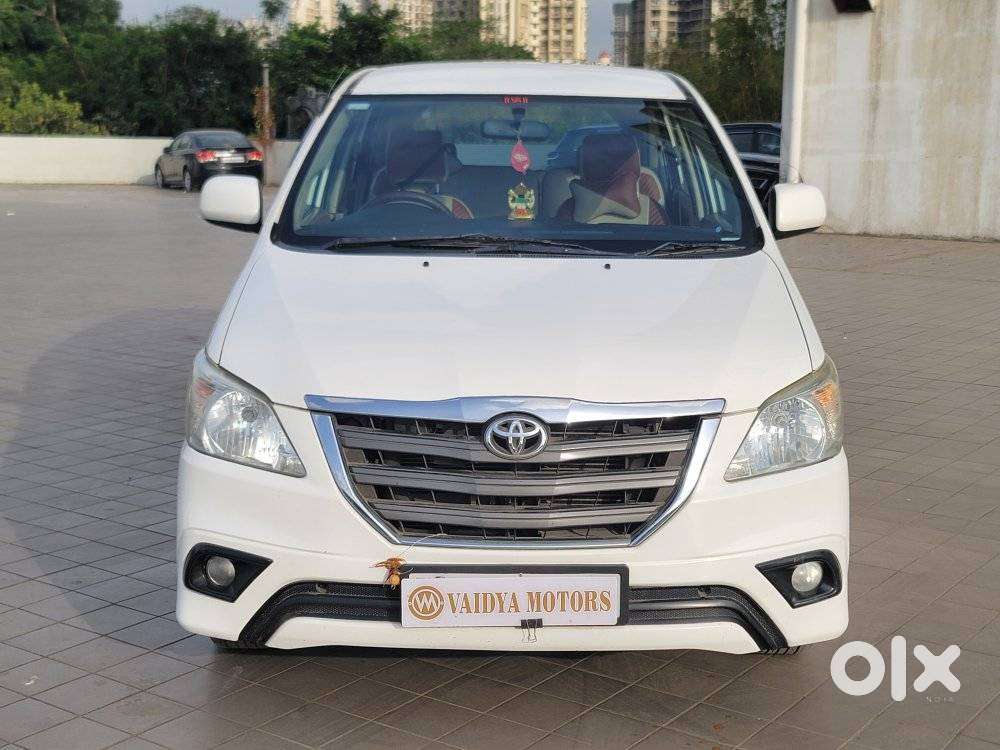 Toyota Innova 2.5 G (diesel) 8 Seater Bs Iv, 2015, Diesel