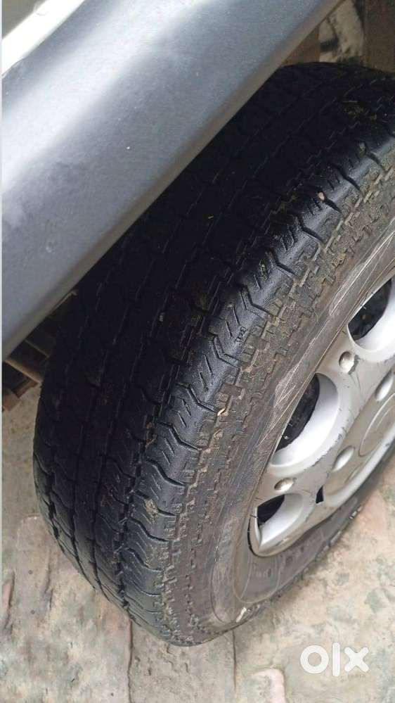 Model-29 August 2011  Di Bolero