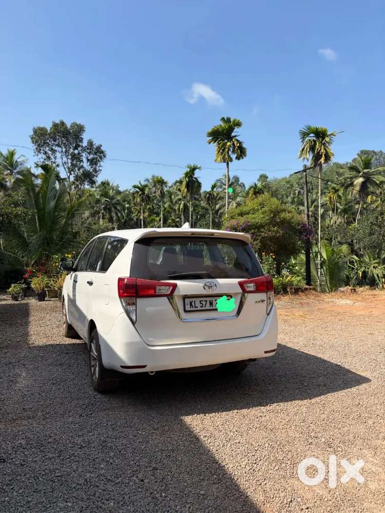 Toyota Innova Crysta 2016 Diesel 7-seater