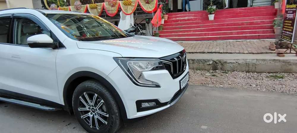 Mahindra Xuv700 2024 Petrol Well Maintained