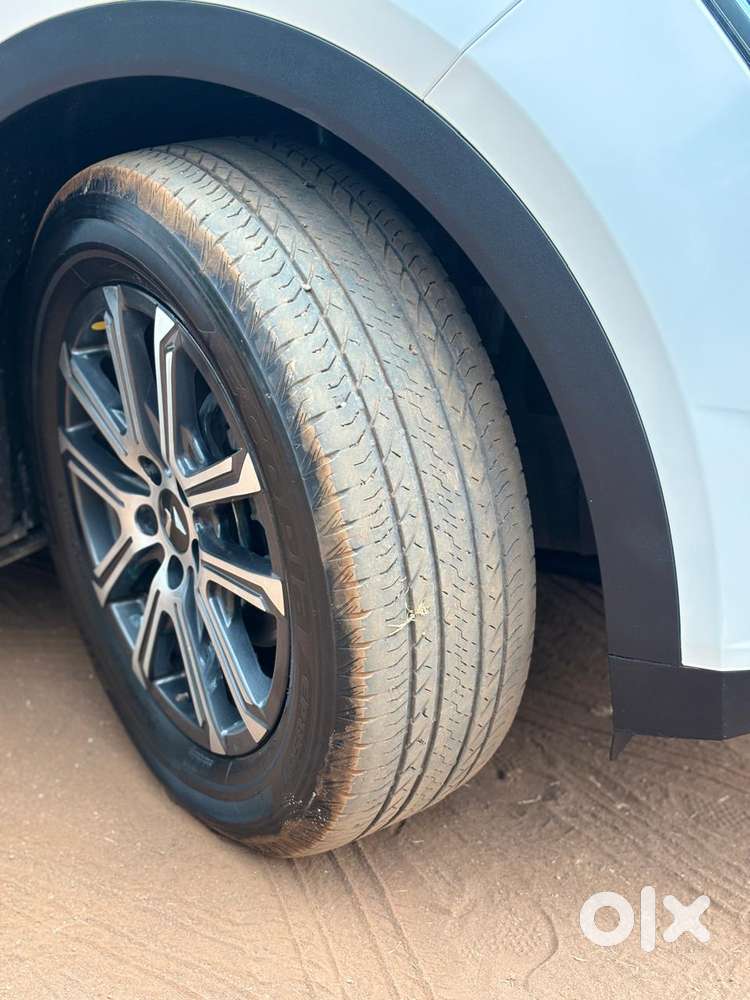 Mahindra Xuv700 2.2 Ax 7 Diesel At Luxury Pack Str Awd, 2024, Diesel