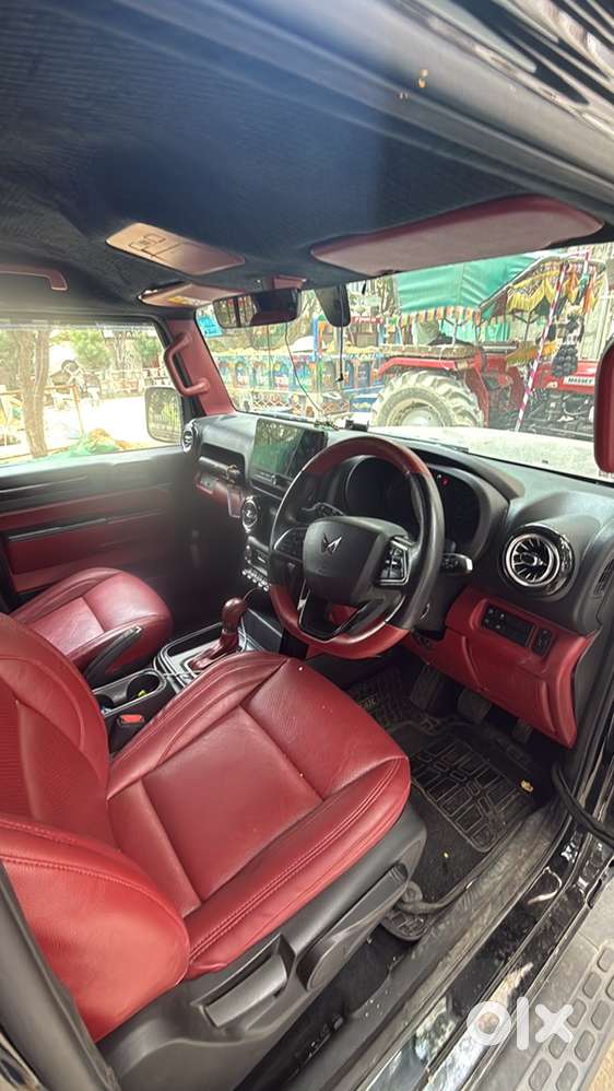 Mahindra Thar Roxx 2025 Petrol Auto