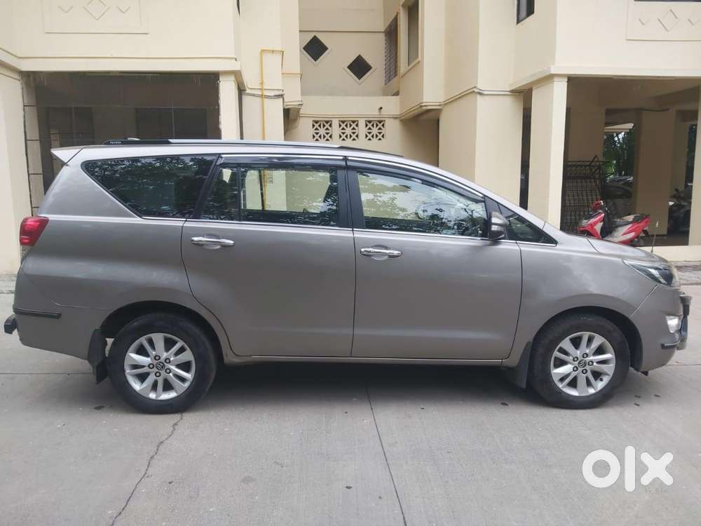 Toyota Innova Crysta 2.4 V 8 Str, 2017, Diesel