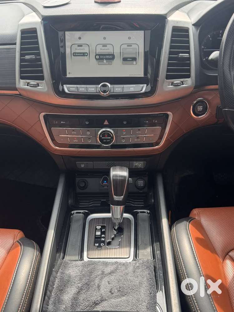 Mahindra Alturas G4 4x2 At, 2022, Diesel