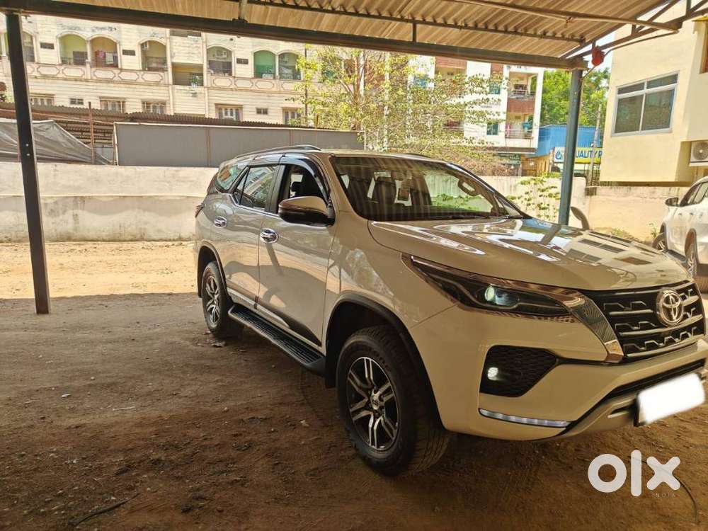 Toyota Fortuner 4x2 Mt 2.8 Diesel, 2024