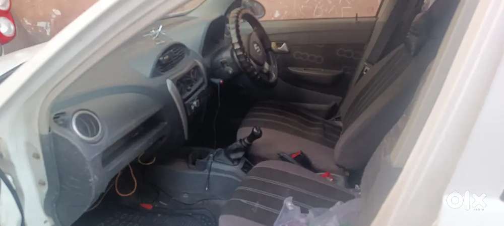 Koi Kami Nahi Hai Car Mai Olayweel Hai Power Window