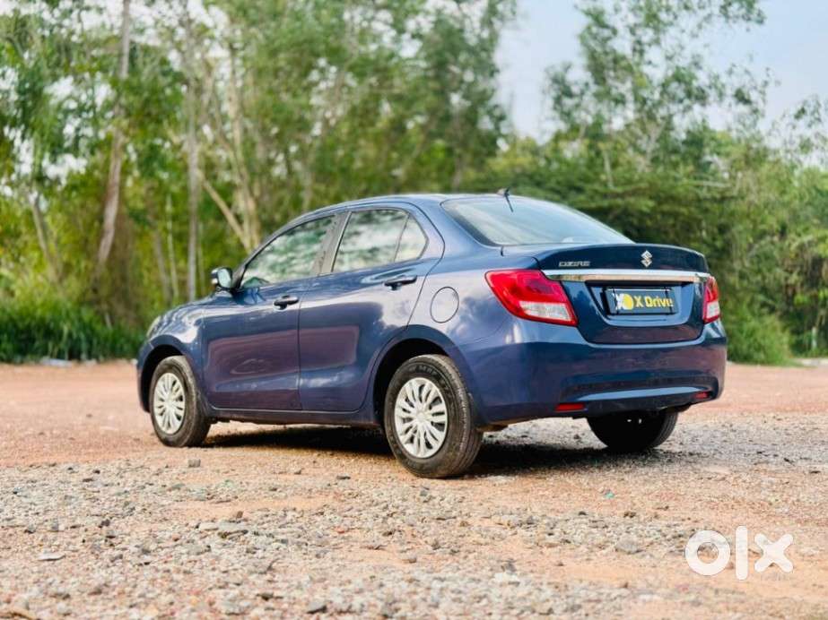 Maruti Suzuki Dzire Vxi Ags, 2022, Petrol