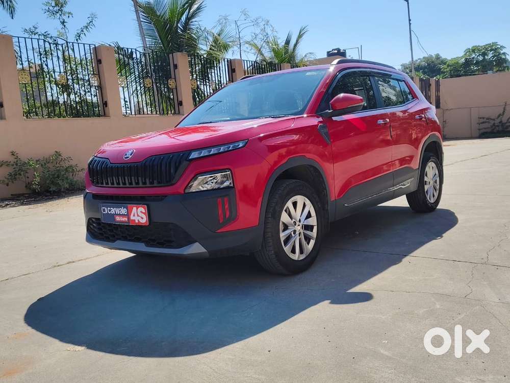 Skoda Kylaq Signature Plus, 2025, Petrol