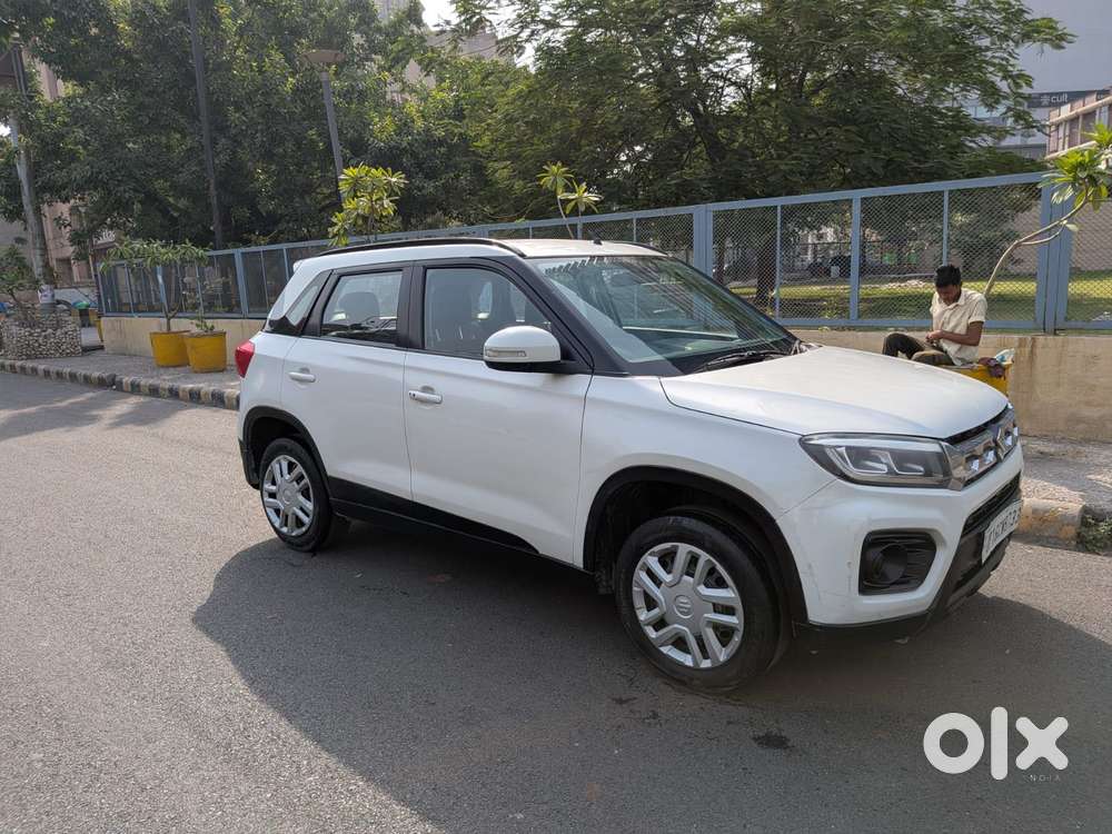 Maruti Suzuki Brezza Vxi At, 2020, Petrol