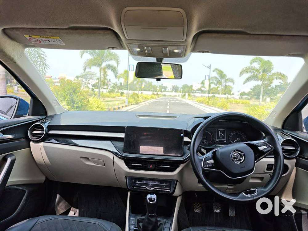 Skoda Slavia 1.0 Ambition Tsi, 2022, Petrol