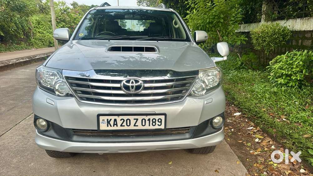 Toyota Fortuner 4x2 Manual, 2012, Diesel