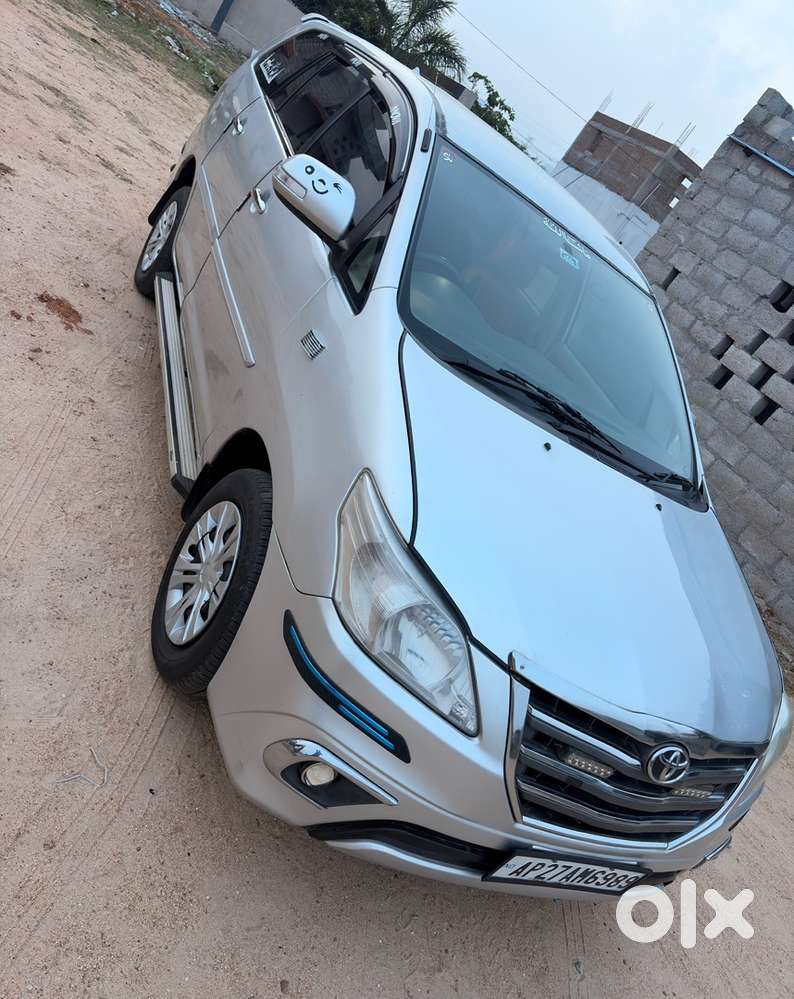 Toyota Innova Diesel 2012