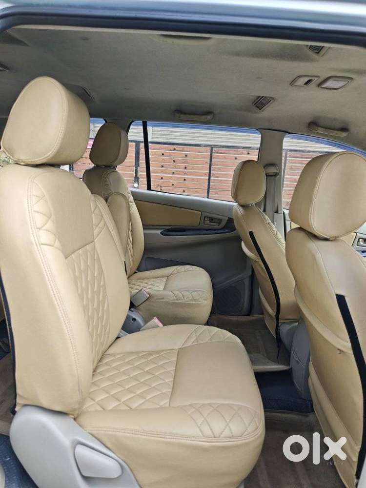 Toyota Innova 2.5 G (diesel) 7 Seater, 2011, Diesel