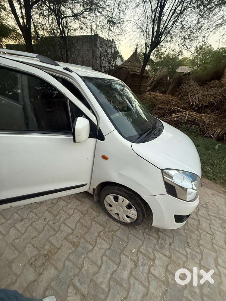 Maruti Suzuki Wagon R 2015 Petrol Well Maintained