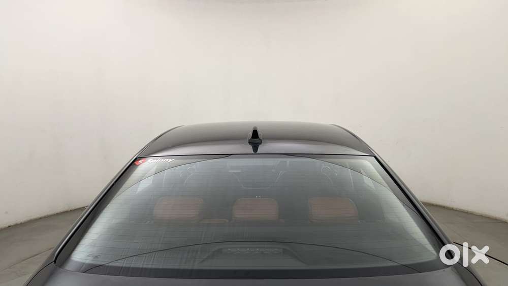 Skoda Slavia Ambition 1.0l Tsi At, 2022, Petrol