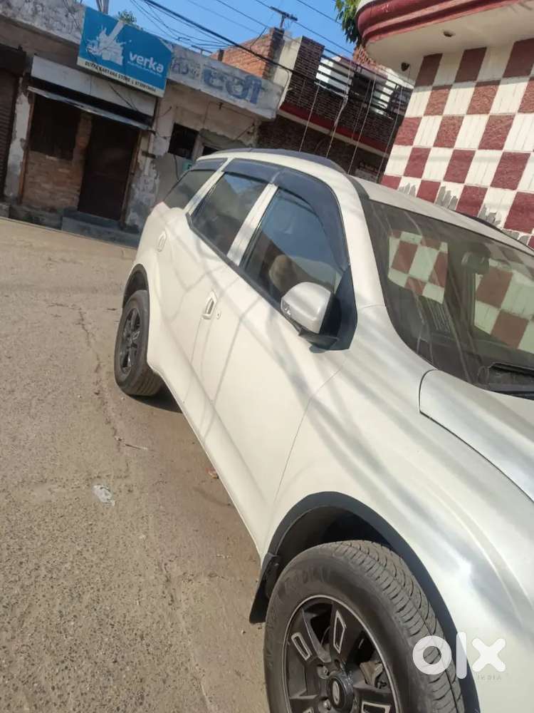 Mahindra Xuv500 Diesel 2016 Service Done, New Tyre,ac Service Done