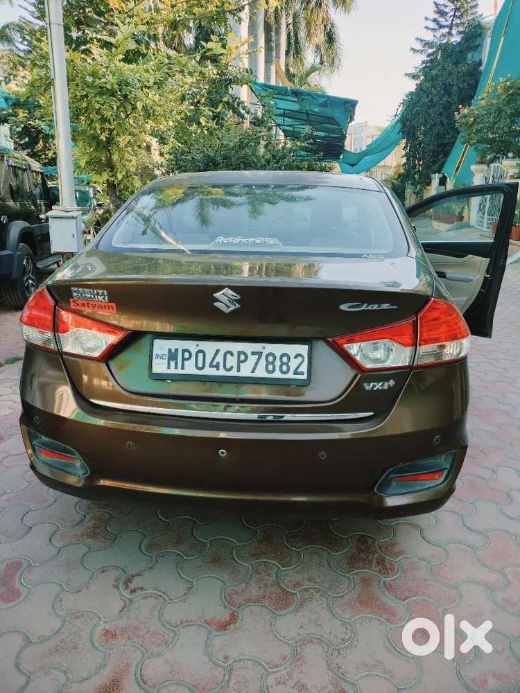 Ciaz 2015 Petrol Vxi+ Non Accidented Bank Officers