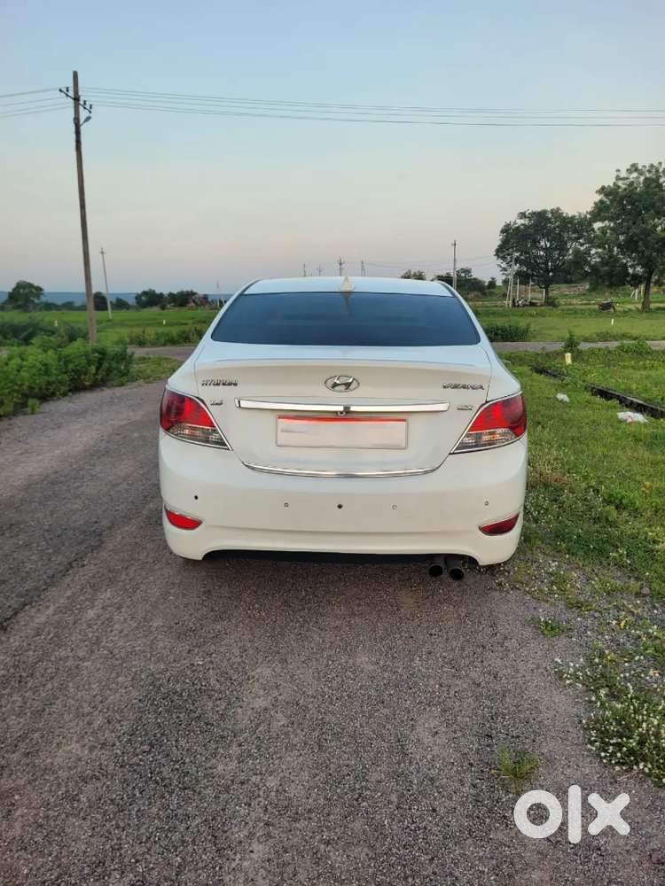 Hyundai Verna 1.6 Sx(o) 2012 Top End Model