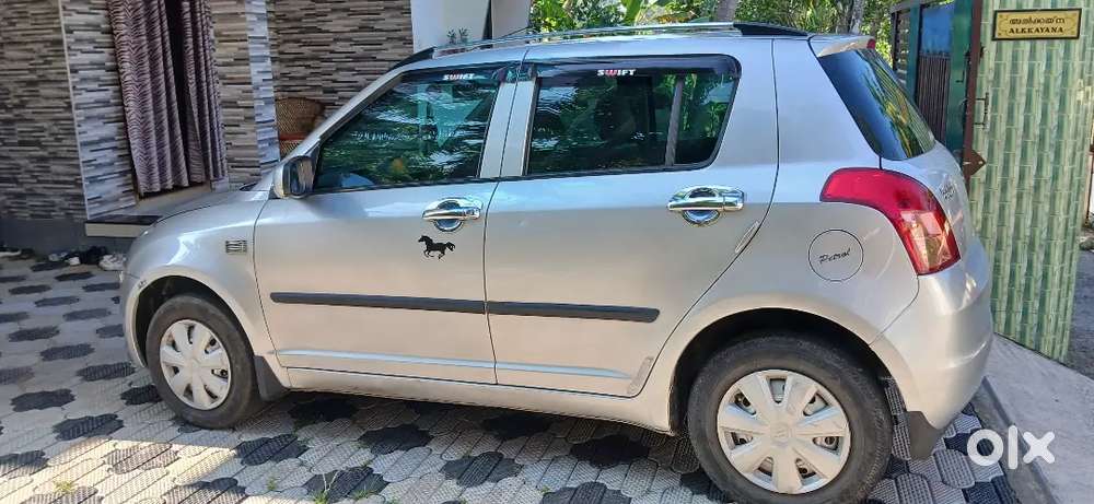 Maruti Suzuki Swift 2009 Petrol 78144 Km Driven
