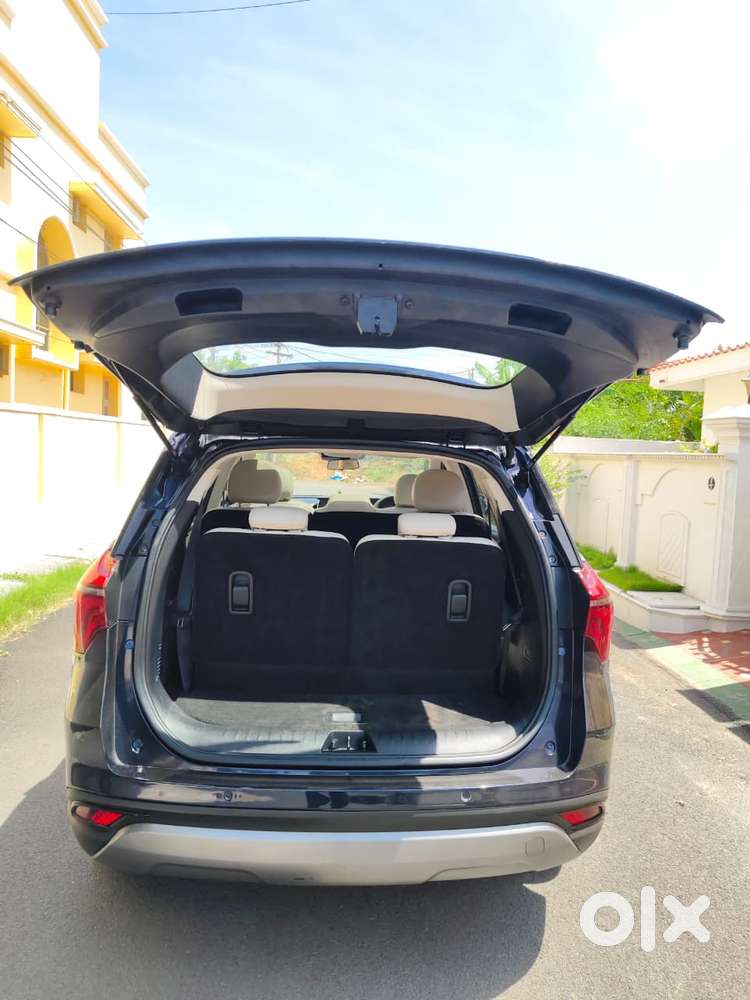 Mahindra Xuv700 2.2 Ax 7 Diesel At Str, 2022, Diesel