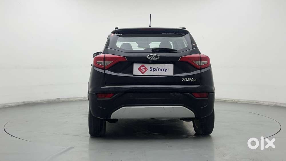 Mahindra Xuv300 W8, 2020, Petrol