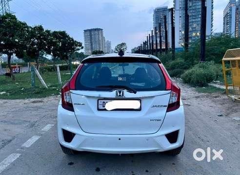Honda Jazz Petrol 2017 Year