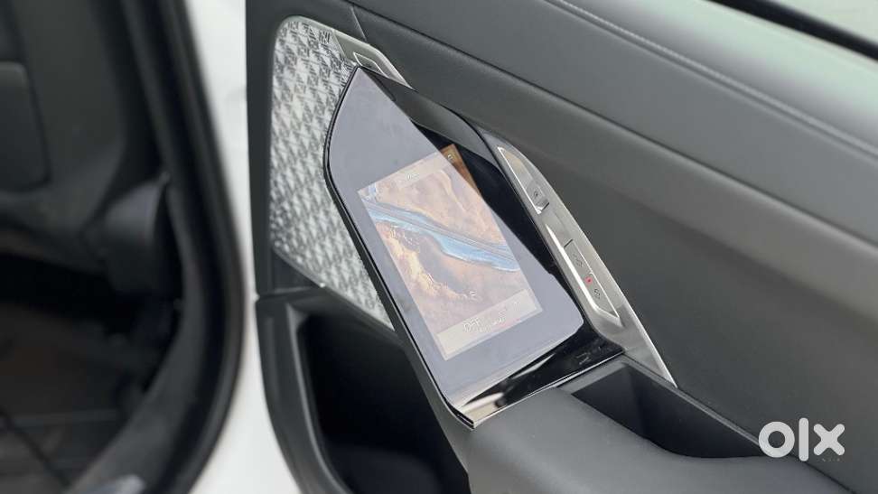 Bmw I7 Xdrive60, 2024, Electric