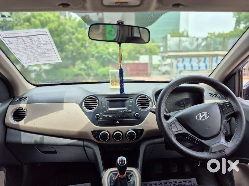 Hyundai Grand I10 Sportz, 2015, Petrol