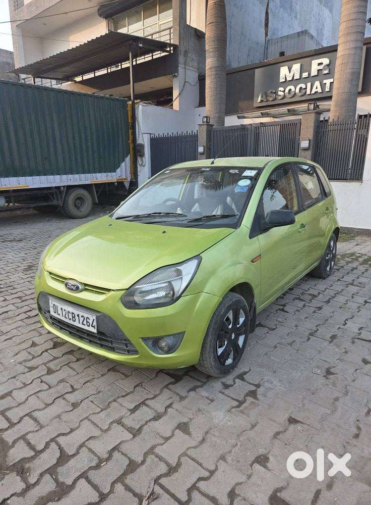 Ford Figo 1.2p Titanium Mt, 2011, Petrol