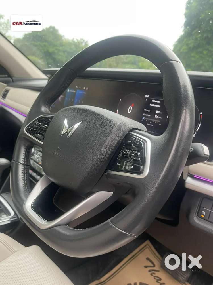 Mahindra Xuv700 2.2 Ax 7 Diesel At Luxury Pack Str Awd, 2023, Diesel