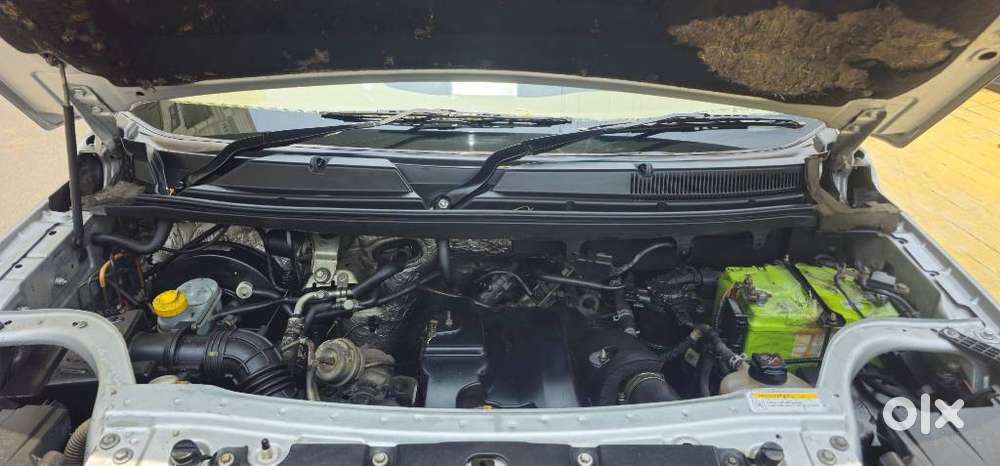 Mahindra Tuv 300 T10, 2018, Diesel