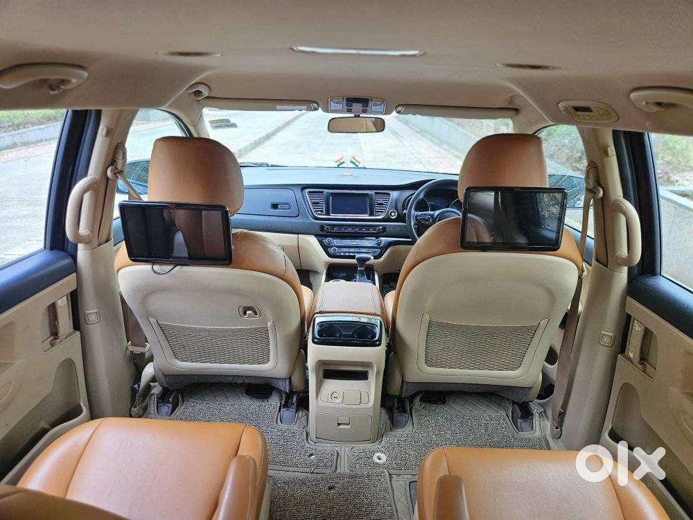 Kia Carnival Premium, 2020, Diesel