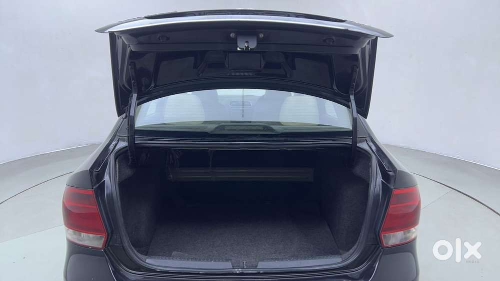 Volkswagen Vento 2010-2013 Petrol Highline, 2014, Petrol