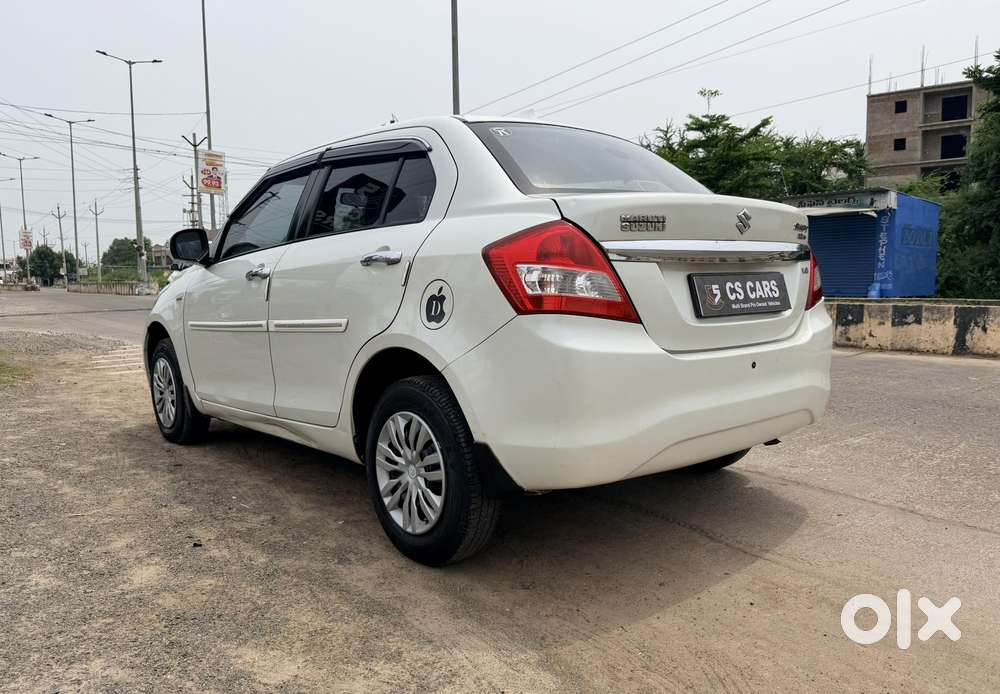 Maruti Suzuki Swift Dzire Vdi Optional, 2015, Diesel