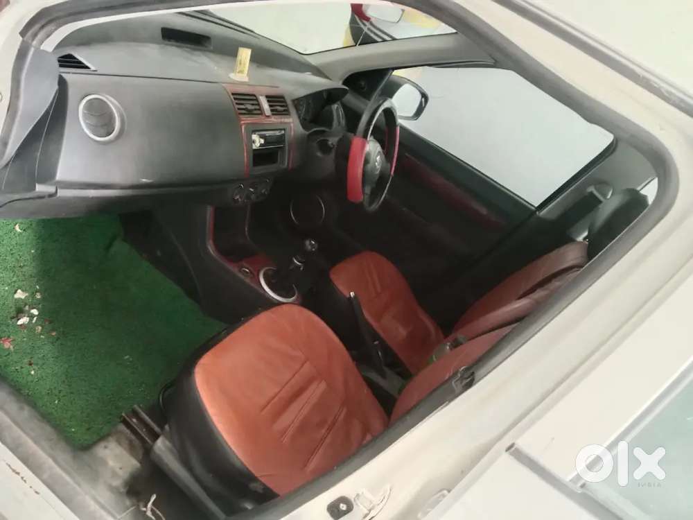 Maruti Suzuki Swift 2006 Petrol 100000 Km Driven