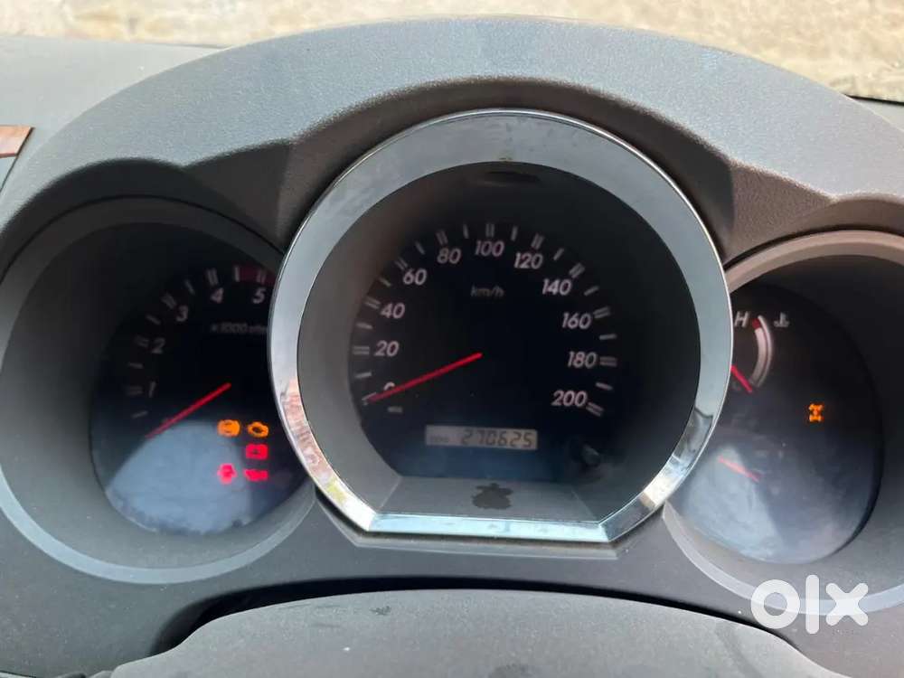 Toyota Fortuner 2012 Diesel 270625 Km Driven