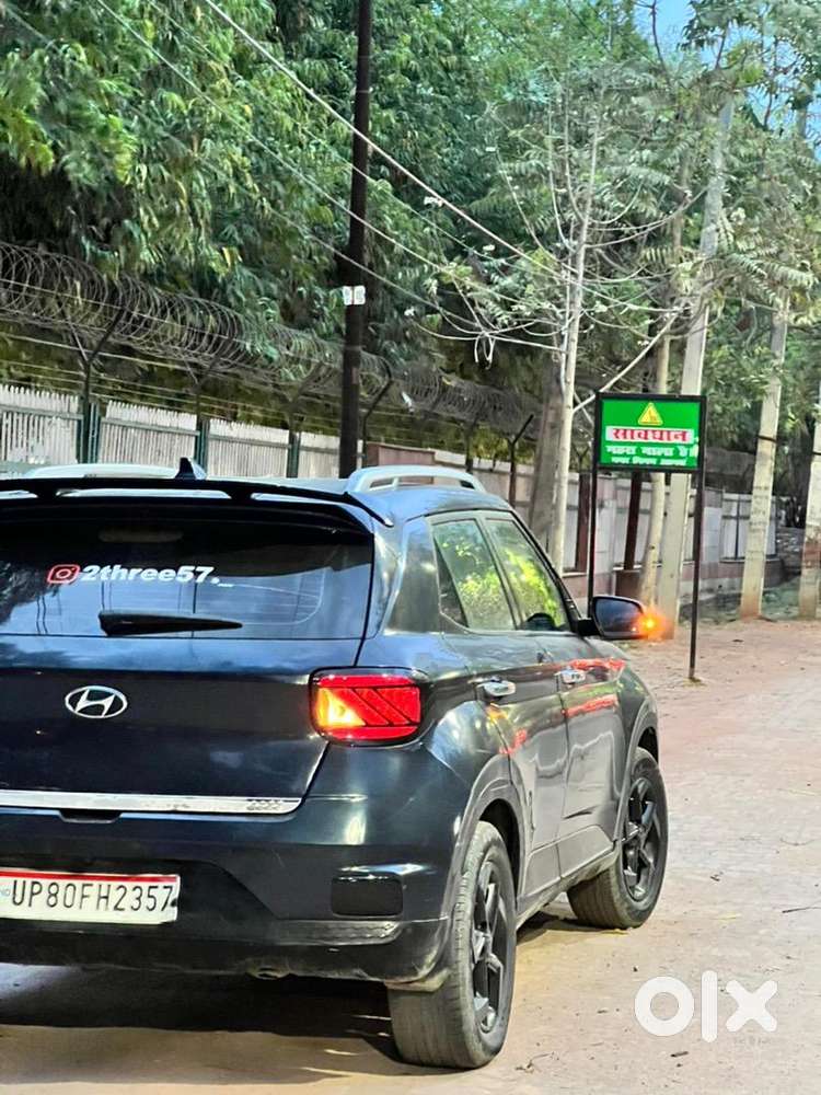 Hyundai Venue 2020 Diesel Well Maintained