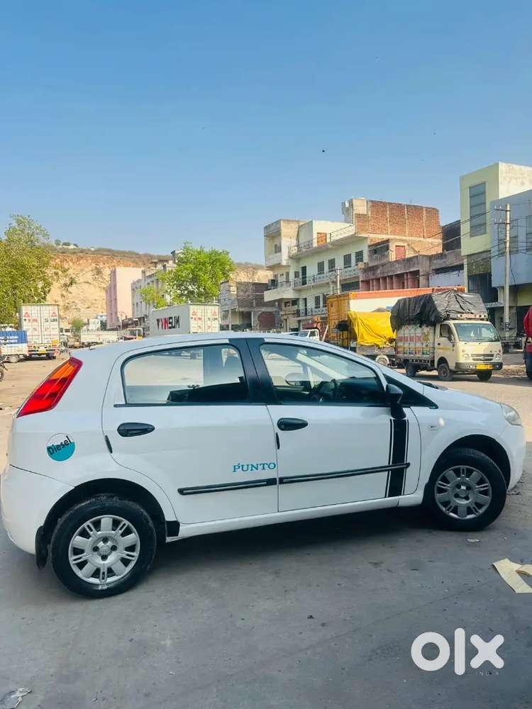 Fiat Punto Active 2011 Diesel Car