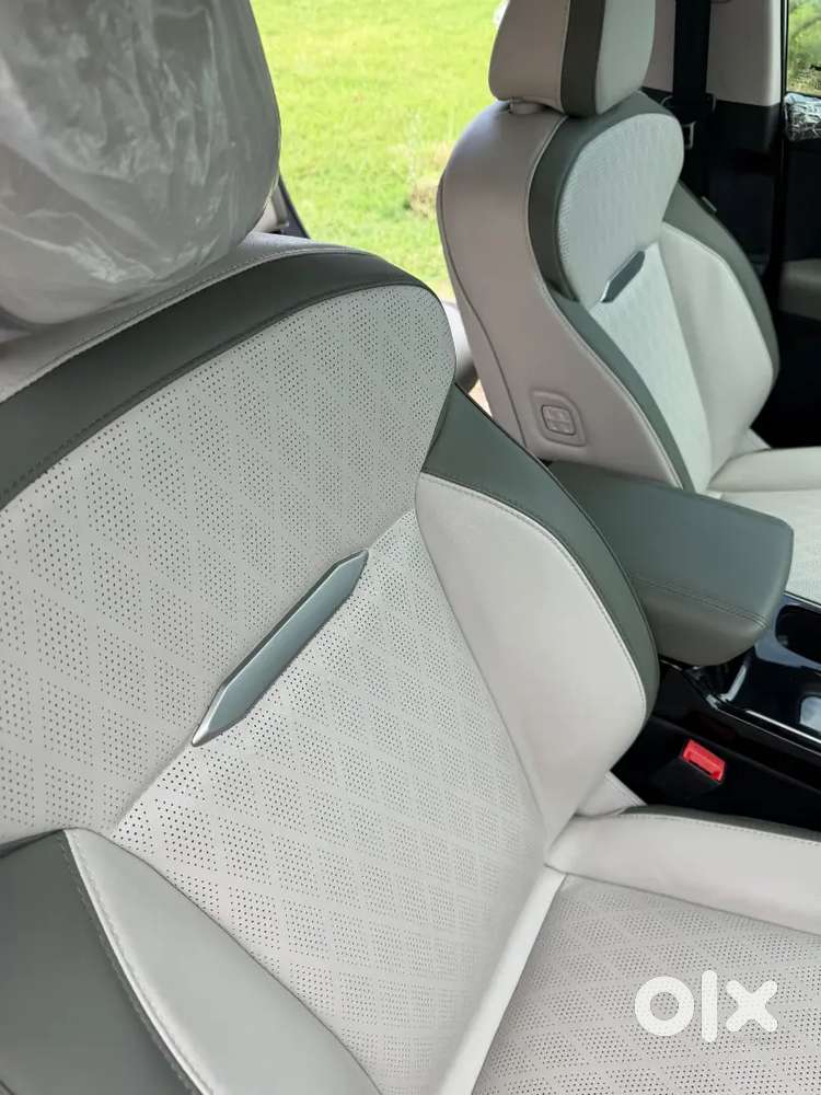 Mahindra Xev 9s 2026 Electric 10000 Km Driven